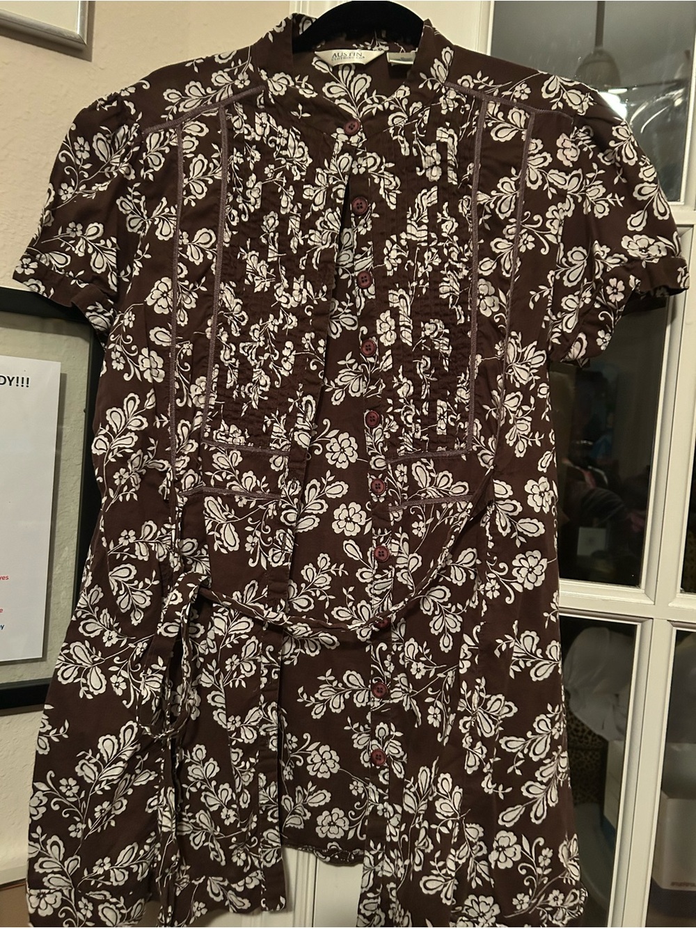 Brown Floral Tie-Waist Short Sleeve Blouse - Brown/White Austin Clothing Co